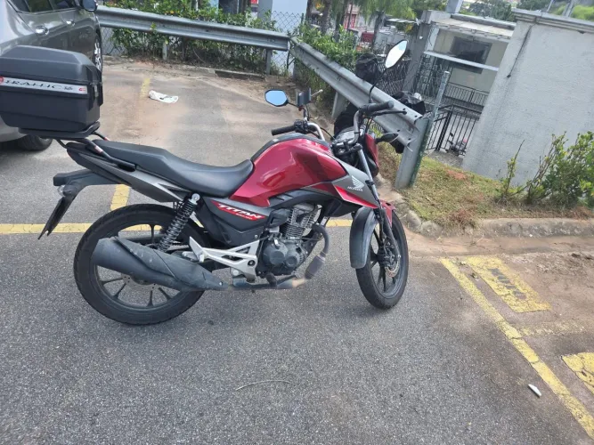 Moto sem detalhe único dono todas as revisões na concessionária