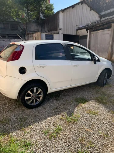Fiat Punto Attractive Italia 1.4 F.flex 8V 5P 2012