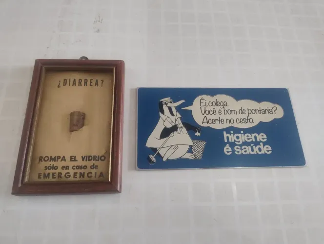 Placas vintage para banheiro