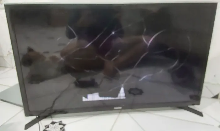 Tv samsung 32 pol liga mas não aparece imagem pra quem desejar consertar