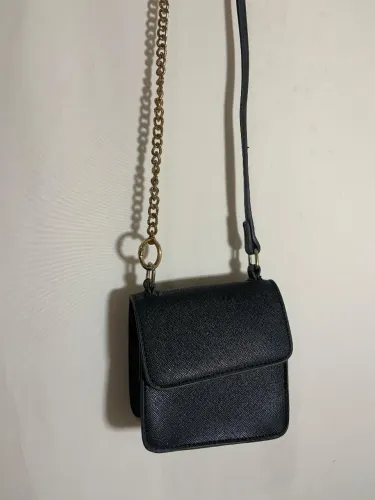 Bolsa pequena preta Santinato