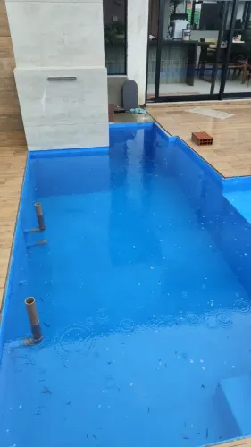 Impermeabilização, gesso dryall e pintura.