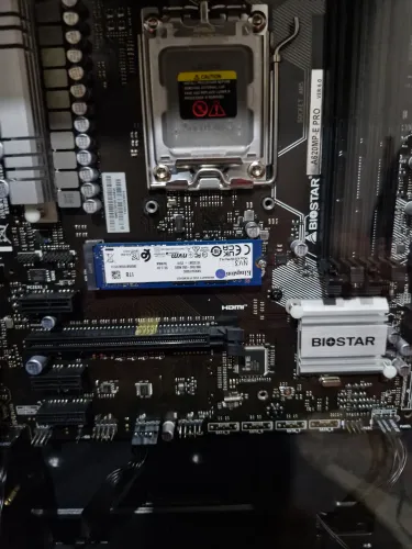 Troco Kingston NV3 1TB por 8x2 16GB DDR5.