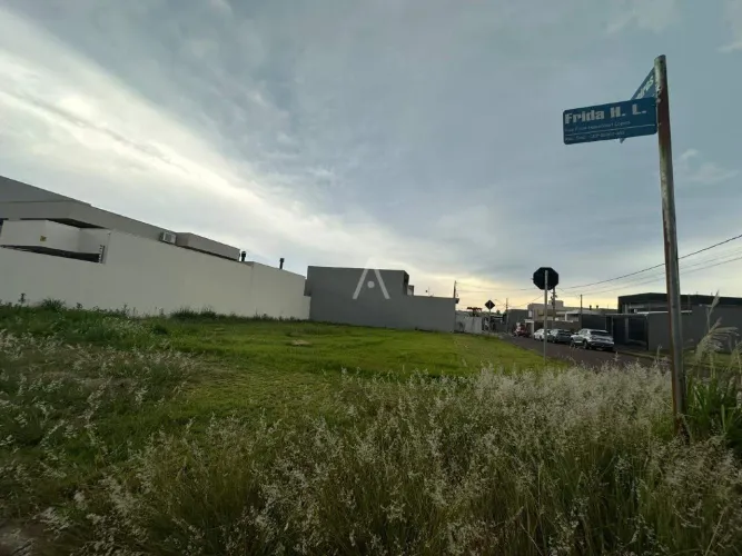 Terreno à venda em Cascavel (Tropical III) - 360 m²