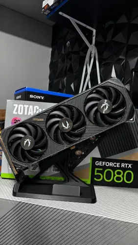 RTX 5080 16GB ZOTAC GAMING NA CAIXA