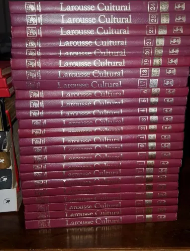 Enciclopédia Larousse Cultural 24 livros uso ou decoração