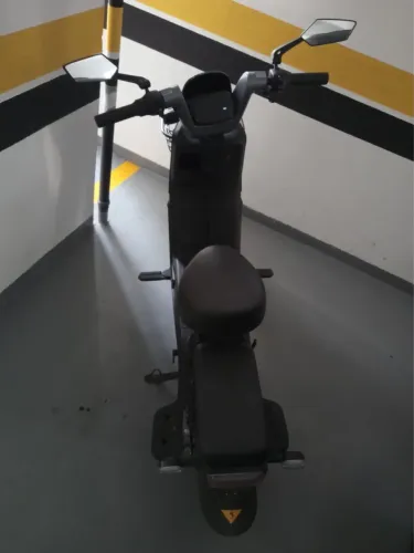 Moto scooter elétrica 