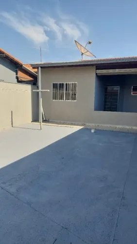Casa para Venda em Paulínia, São José 1, 1 dormitório, 1 banheiro, 3 vagas
