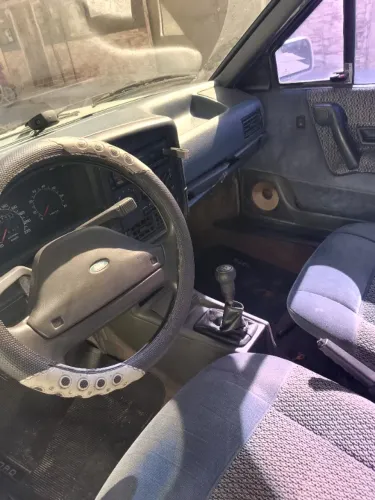 Ford Versailles Ghia 2.0i / 2.0 2P E 4P (álcool) 1993