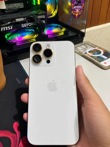 iPhone 16 Pro Max 256 GB - Titânio Branco Novo