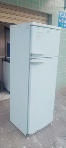 Vendo essa geladeira duplex funcionando perfeitamente.