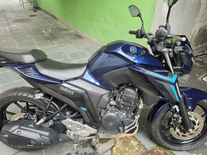 YAMAHA FZ25 2025/2026 