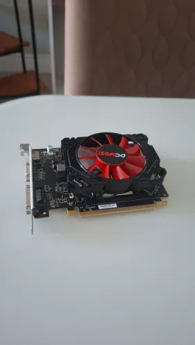 R7 240 SERIES FAN 2GB