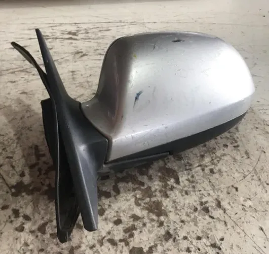 Retrovisor Esquerdo Elantra 2001 - 2005 / Detalhes