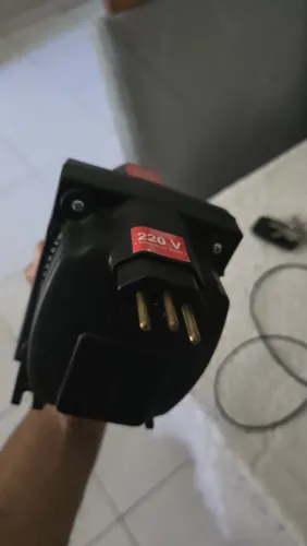 Autotransformador Bivolt 220V / 127V