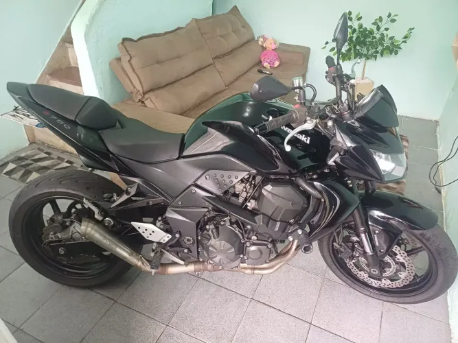 Kawasaki Z750 abs *21 km rodados* Ano 2012