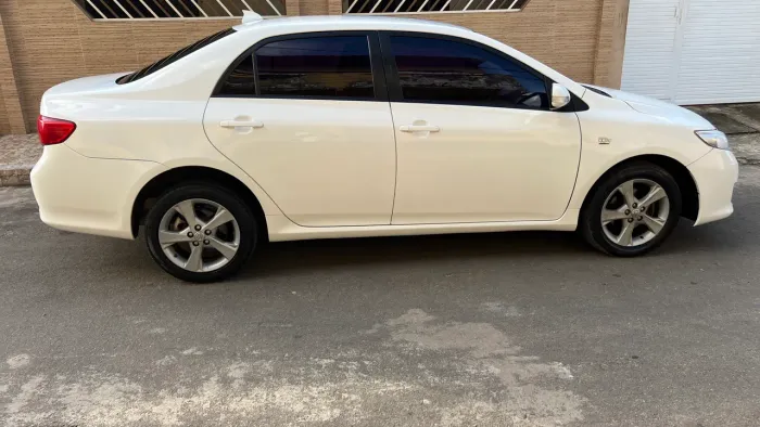 Toyota Corolla XEI 2.0 Flex 16V Aut. 2011