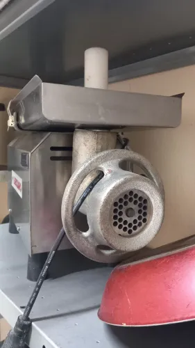 Máquina moer carne