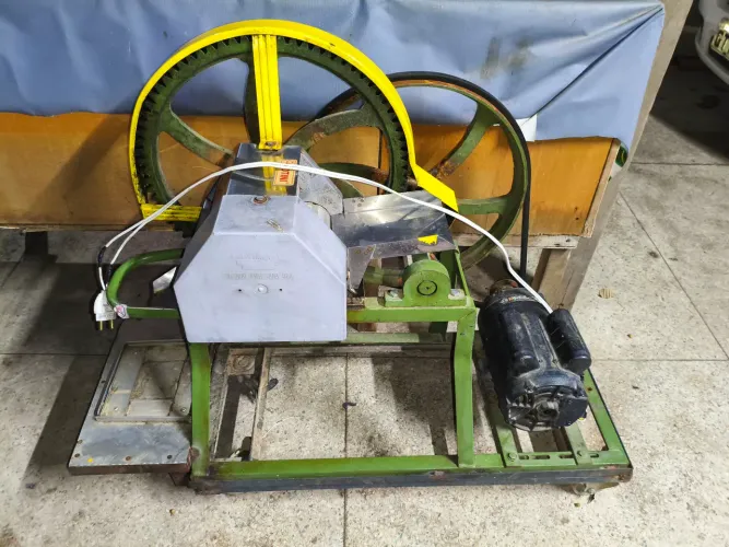 Engenho de moer cana Eletrico