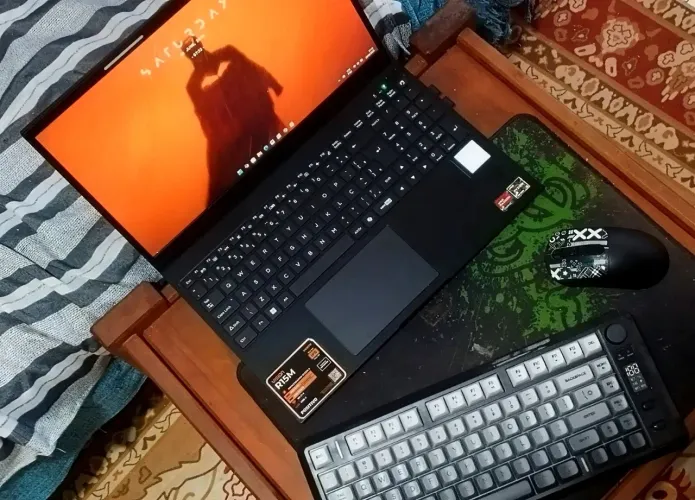 Notebook positivo Visio R15M