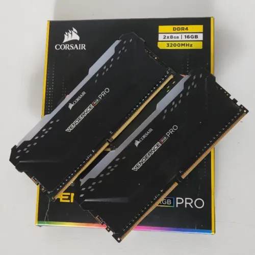 Memorias KIT Ram DDR4 4x8gb 32gb CL16 3200mhz Corsair Vengeance RGB PRO