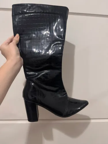 Vendo bota 