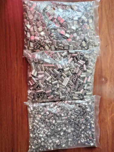 Peças metálicas para joias e bijuterias 500g