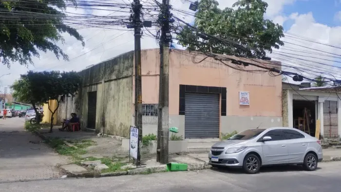 GALPÃO À VENDA 307m² | Ótima Localização | R$ 390.000,00