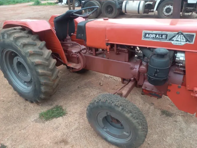 Vendo trator Agrale 4200