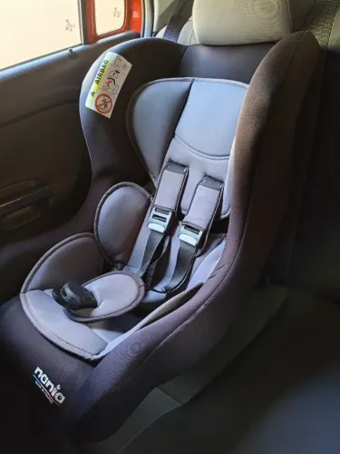 Promoção! Cadeira de bebê para automóveis.