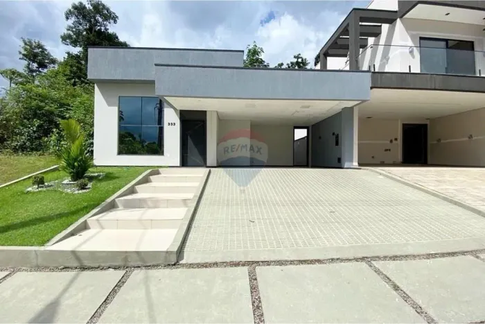 Casa Térrea de Alto Padrão com 3 suítes no Condomínio Morada dos Pássaros, Ponta Negra, Ma