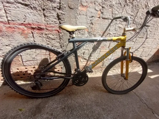 Bicicleta aro 26 quadro de alumínio reforçado 