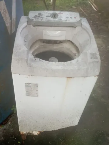 Carcaça de máquina de lavar com motor brastemp