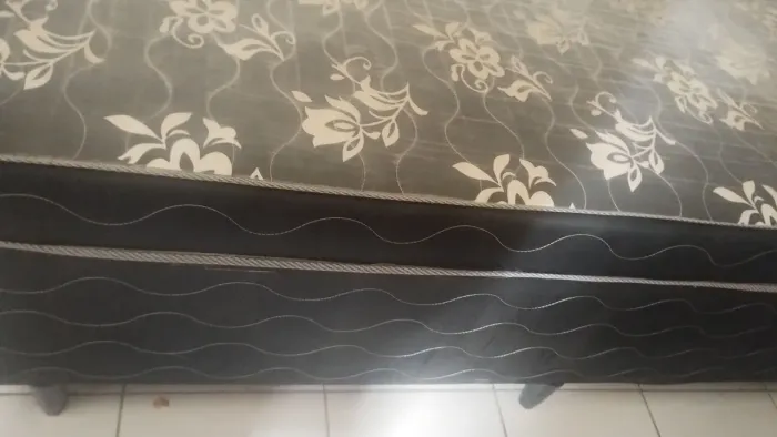 Cama box