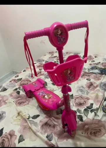 Patinete novo tocar música