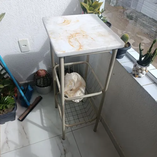 Fruteira e portão 