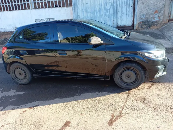 Chevrolet Onix JOY Hatch 1.0 8V Flex Mec. 4P 2018
