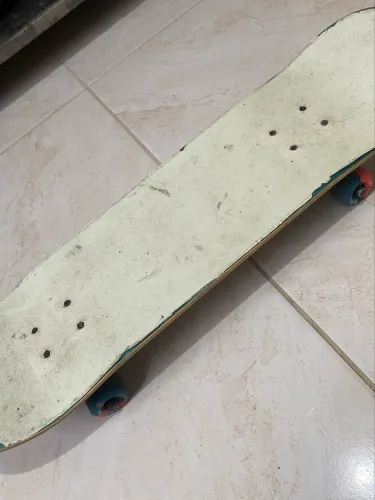Skate com peças de qualidade