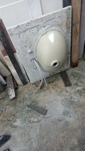 Lavatório com torneira