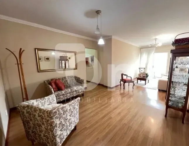 Apartamento de 4 dormitórios na Trindade