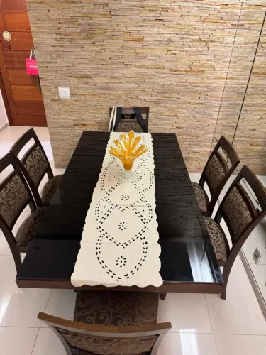 Vendo mesa de jantar e buffet 