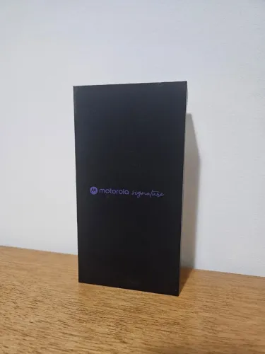 Smartphone Motorola Signature 5G 512GB Verde Oliva 12GB RAM - Novo Lacrado com NF