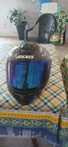 Vendo capacete AXXIS