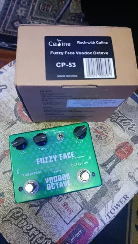 Pedal Fuzzy Face Voodoo Octave Caline