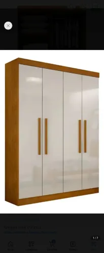 Vendo guarda-roupa 4 portas, retirar no local não está desmontado tem que desmontar.
