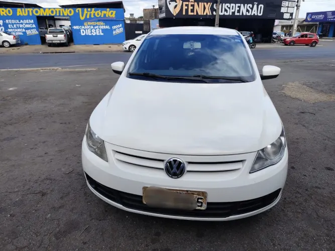 Volkswagen Voyage 1.0/1.0 City MI Total Flex 8V 4P 2013