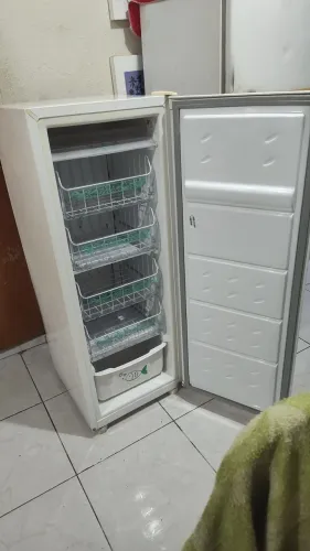 Freezer Consul em excelente estado.Troco