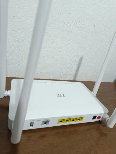 Roteador ZTE (Aceito proposta em dinheiro).