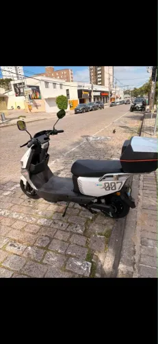 Moto elétrica 