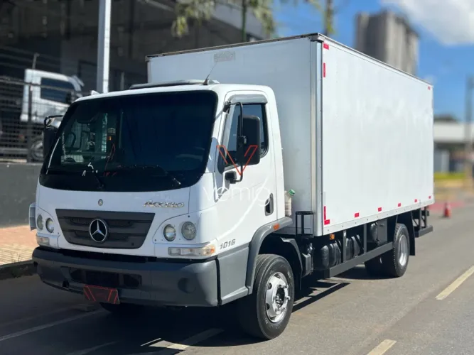 Mercedes-benz Accelo 2020
